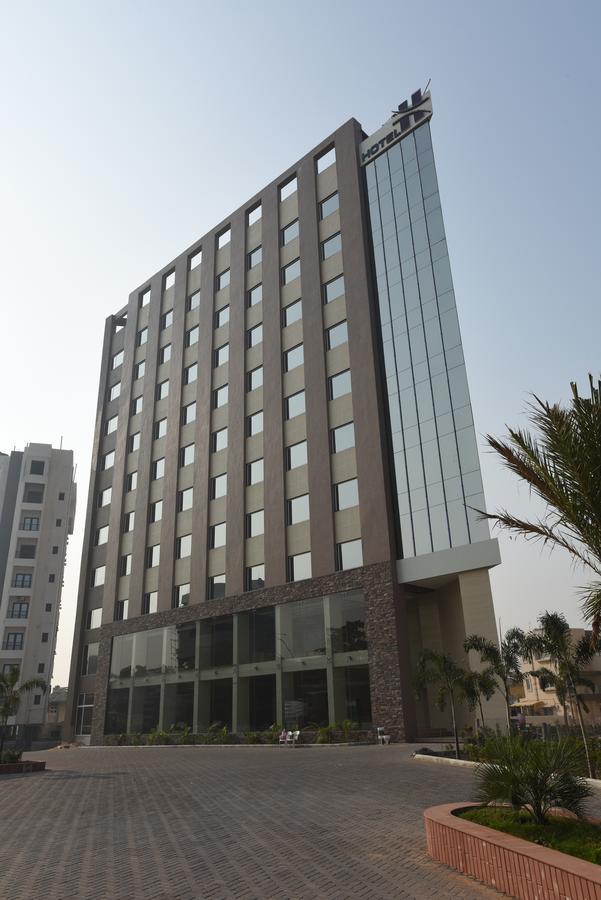 Hotel H - Sandhill Hotels Private Limited Ананд Екстер'єр фото